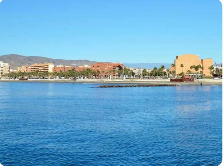 Playa Y Sol Z2 Apartment Almeria Bagian luar foto